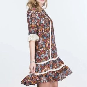 NWT Matilda Jane Intermission Shift Floral with Lace Trim Dress Size Small